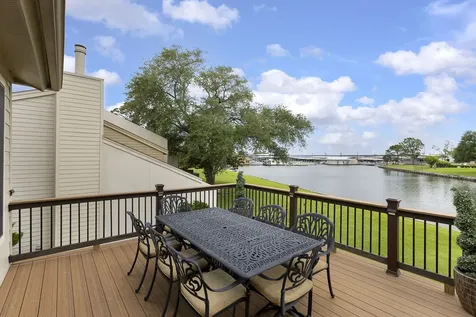 3930 Knollcrest Drive Montgomery TX 77356