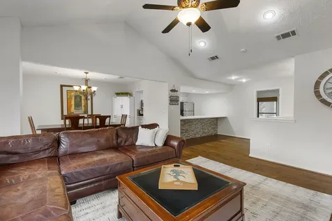 3930 Knollcrest Drive Montgomery TX 77356