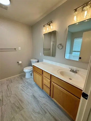 1039 N Teal Estates Circle Fresno TX 77545