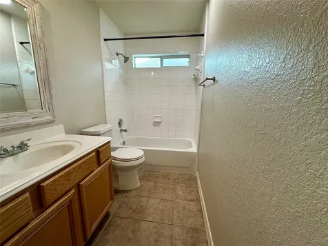 1039 N Teal Estates Circle Fresno TX 77545