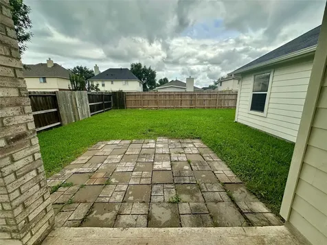 1039 N Teal Estates Circle Fresno TX 77545