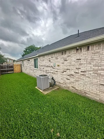 1039 N Teal Estates Circle Fresno TX 77545