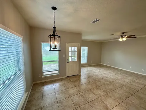 1039 N Teal Estates Circle Fresno TX 77545