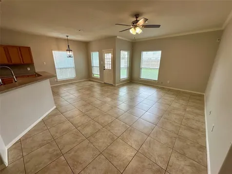 1039 N Teal Estates Circle Fresno TX 77545