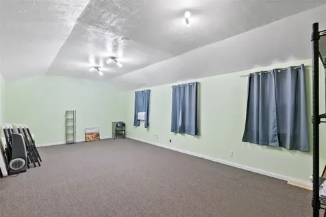 210 & 212 S Tammye Lane Madisonville TX 77864