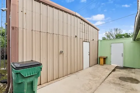 210 & 212 S Tammye Lane Madisonville TX 77864