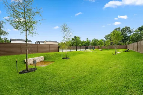 2110 Dewalt Street F Houston TX 77088