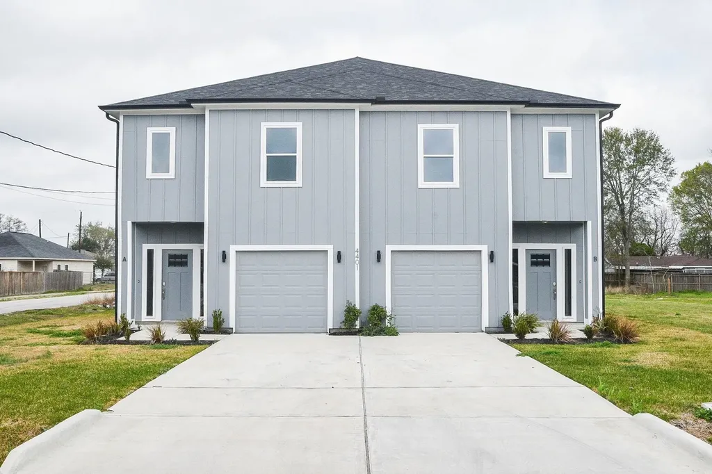 4401 Alvin A Houston TX 77051