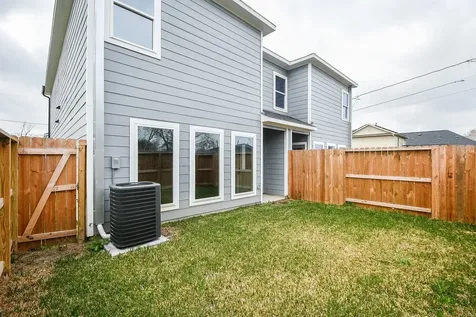 4401 Alvin A Houston TX 77051