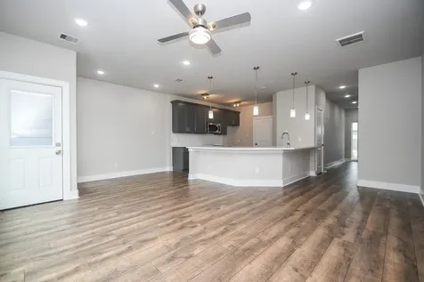 4401 Alvin A Houston TX 77051