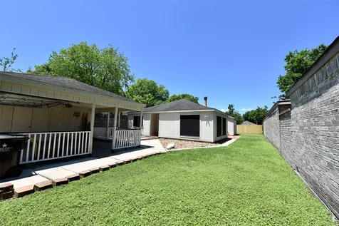 16222 Queensdale Drive Houston TX 77082