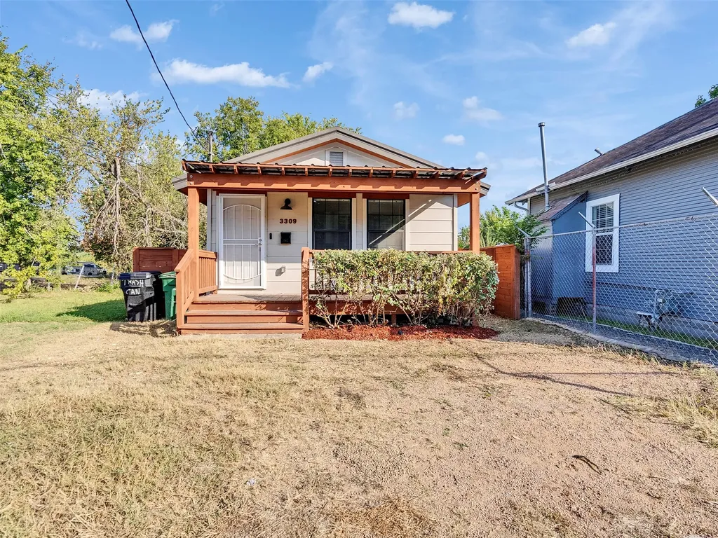 3309 Sumpter Street Houston TX 77026