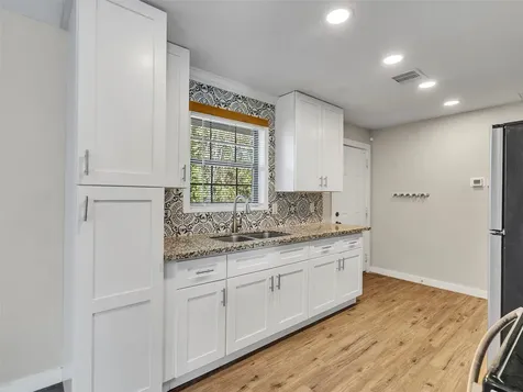 3309 Sumpter Street Houston TX 77026
