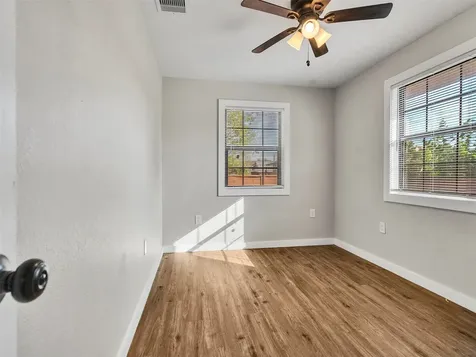 3309 Sumpter Street Houston TX 77026