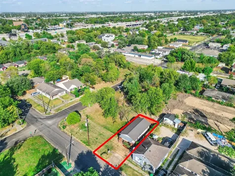 3309 Sumpter Street Houston TX 77026