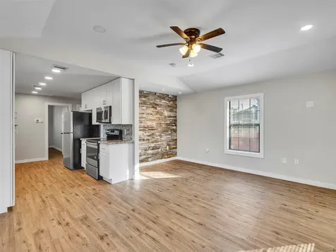 3309 Sumpter Street Houston TX 77026