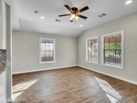 3309 Sumpter Street Houston TX 77026