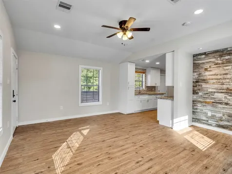 3309 Sumpter Street Houston TX 77026