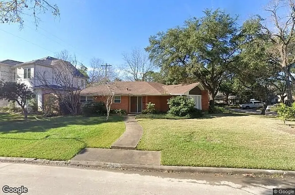 2022 Sheridan Street Houston TX 77030