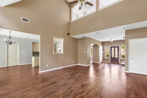 123 Burwell Road Highlands TX 77562
