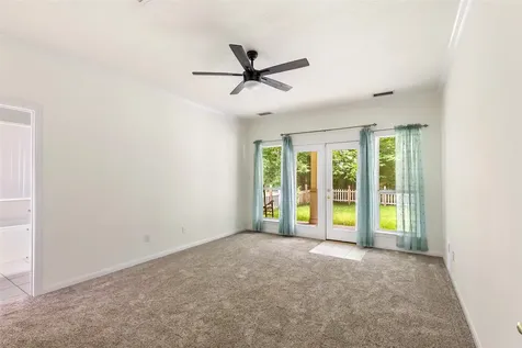123 Burwell Road Highlands TX 77562