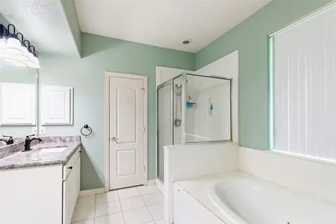 123 Burwell Road Highlands TX 77562