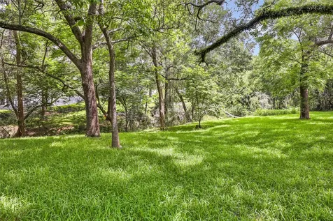 123 Burwell Road Highlands TX 77562