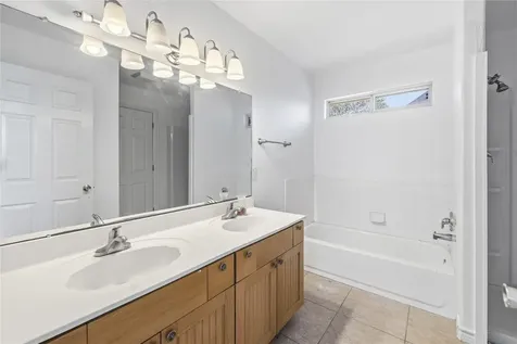 201 Green Oaks Loop Fredericksburg TX 78624