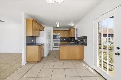 201 Green Oaks Loop Fredericksburg TX 78624