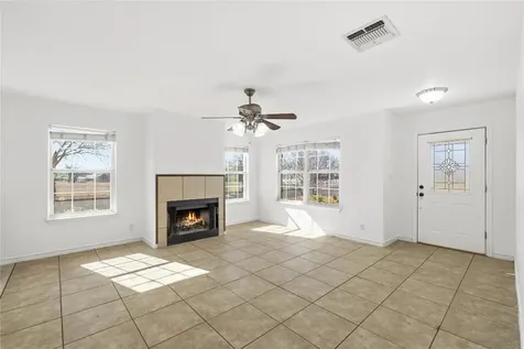 201 Green Oaks Loop Fredericksburg TX 78624