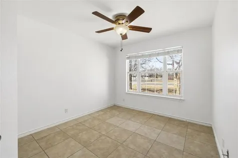 201 Green Oaks Loop Fredericksburg TX 78624