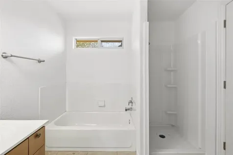 201 Green Oaks Loop Fredericksburg TX 78624