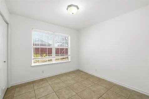 201 Green Oaks Loop Fredericksburg TX 78624