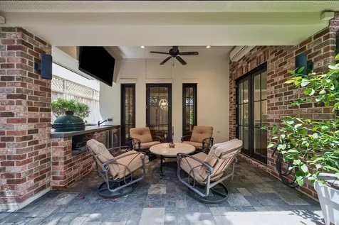 1246 Place Royale Way Houston TX 77056