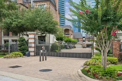 1246 Place Royale Way Houston TX 77056