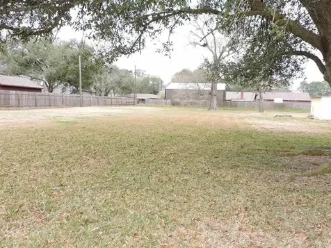 1306 Bassett Street Orange TX 77632
