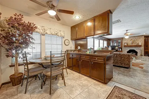 2307 Oakview Drive Missouri City TX 77459