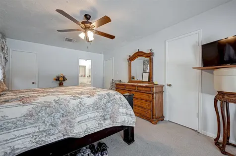 2307 Oakview Drive Missouri City TX 77459