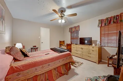2307 Oakview Drive Missouri City TX 77459