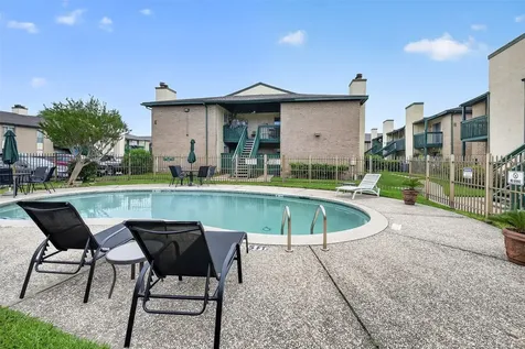 1516 Bay Area Boulevard K15 Houston TX 77058