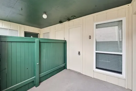 1516 Bay Area Boulevard K15 Houston TX 77058