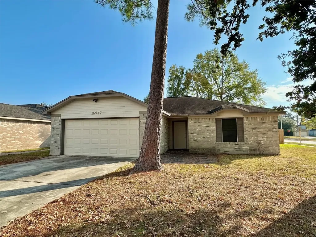 16947 Hummingbird Conroe TX 77385