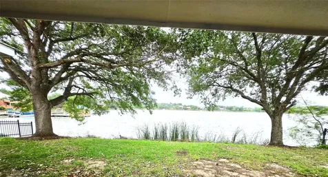 4018 Crystal Lake Circle N Pearland TX 77584
