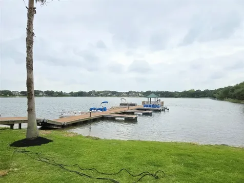 4018 Crystal Lake Circle N Pearland TX 77584