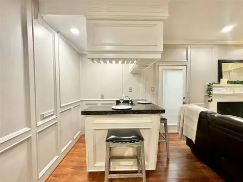 2514 Nantucket Drive C Houston TX 77057