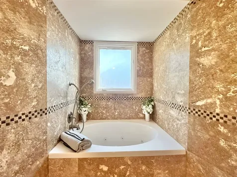 2514 Nantucket Drive C Houston TX 77057