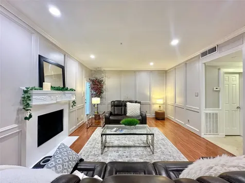 2514 Nantucket Drive C Houston TX 77057