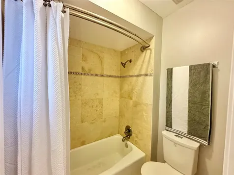 2514 Nantucket Drive C Houston TX 77057