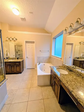 3210 Shore Side Drive Crosby TX 77532