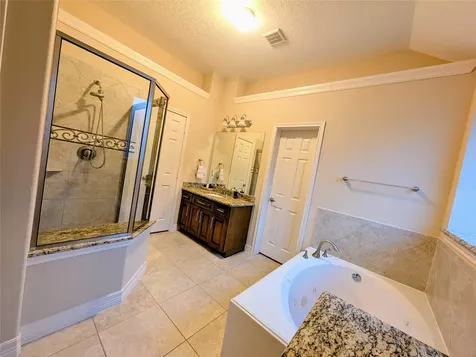 3210 Shore Side Drive Crosby TX 77532